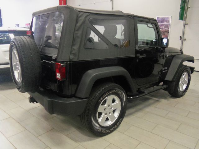 Jeep Wrangler 2012 photo 23