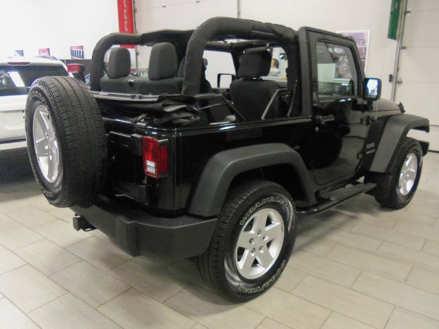 Jeep Wrangler 2012 photo 3