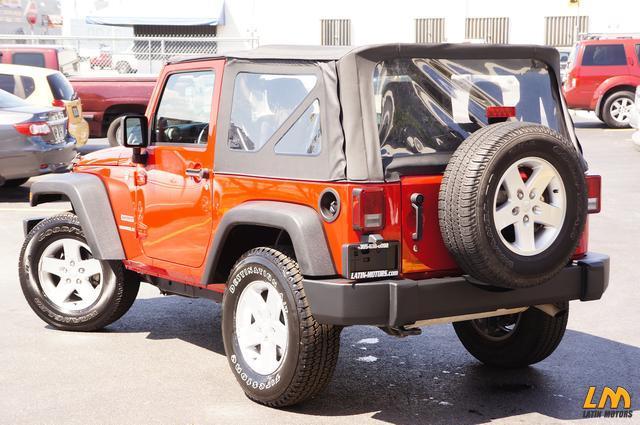 Jeep Wrangler 2012 photo 3