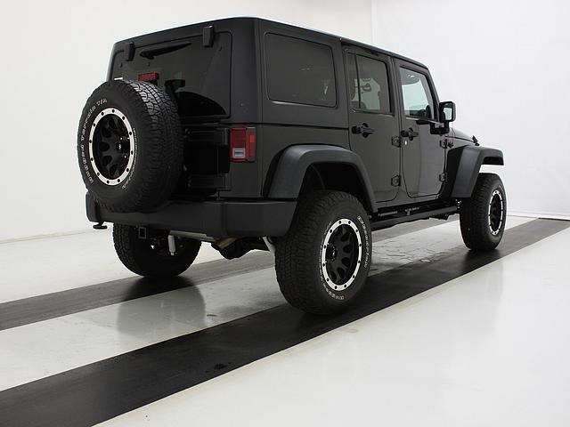 Jeep Wrangler 2012 photo 1