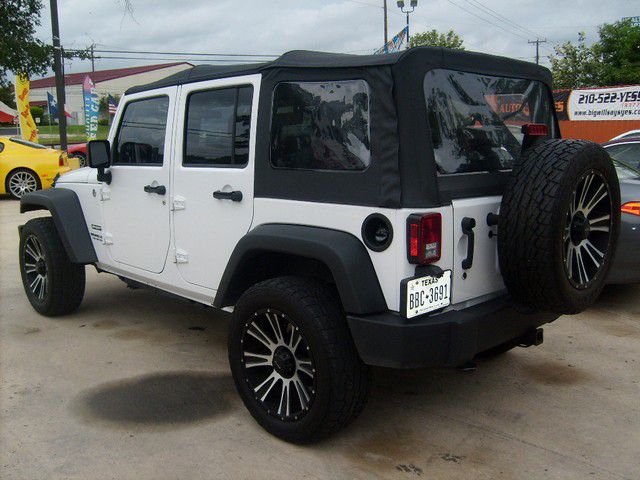 Jeep Wrangler 2012 photo 4