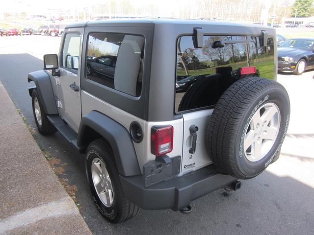 Jeep Wrangler 2012 photo 1