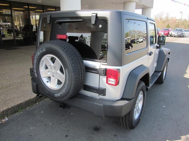 Jeep Wrangler 2012 photo 3