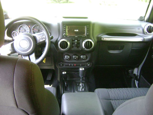 Jeep Wrangler 2012 photo 6