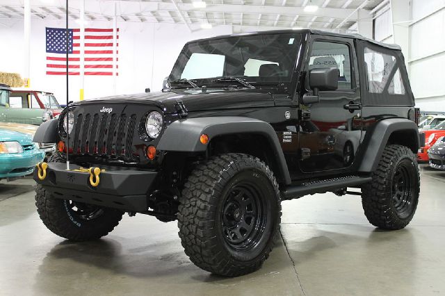 Jeep Wrangler 2012 photo 2