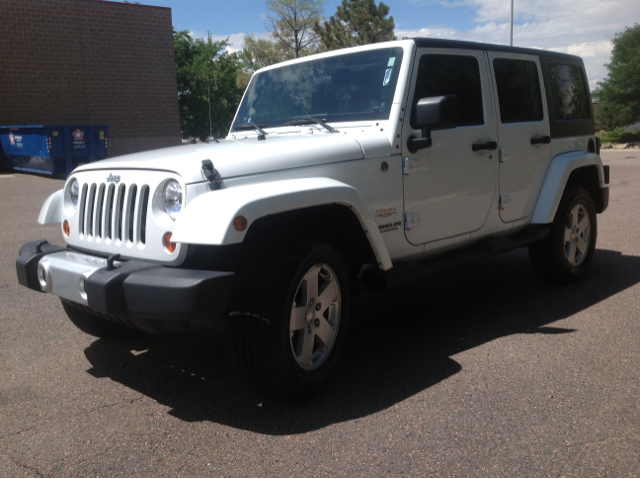 Jeep Wrangler 1500 Extended Cargo Clean SUV