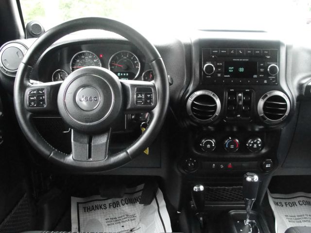 Jeep Wrangler 2012 photo 1