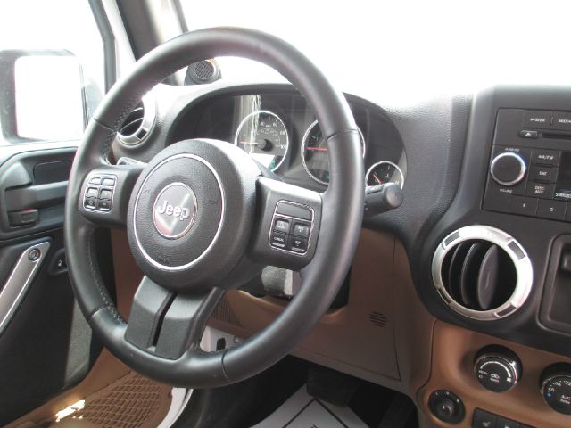 Jeep Wrangler 2012 photo 6