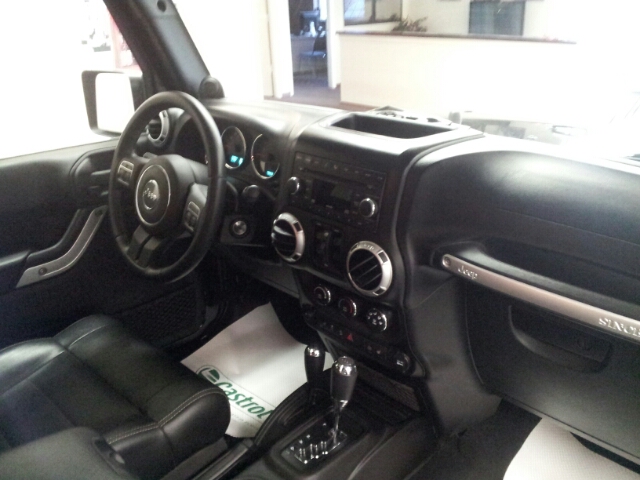 Jeep Wrangler 2012 photo 11