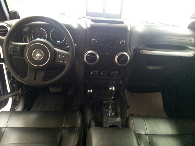 Jeep Wrangler 2012 photo 12