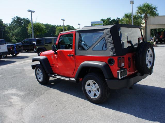 Jeep Wrangler 2013 photo 3