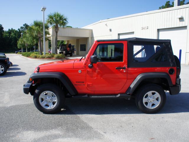 Jeep Wrangler 2013 photo 4