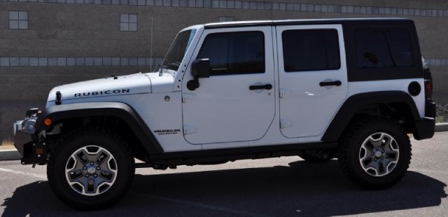 Jeep Wrangler 2013 photo 1