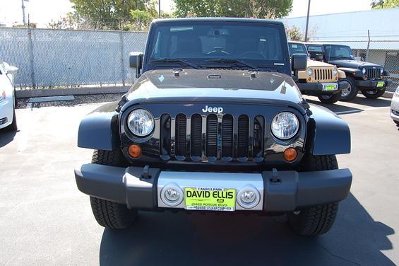 Jeep Wrangler 1500 Extended Cargo Clean SUV