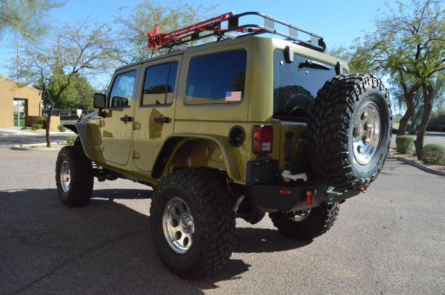 Jeep Wrangler 4.6L Sedan SUV