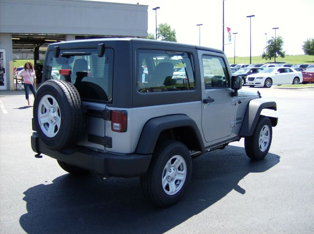 Jeep Wrangler 2013 photo 3