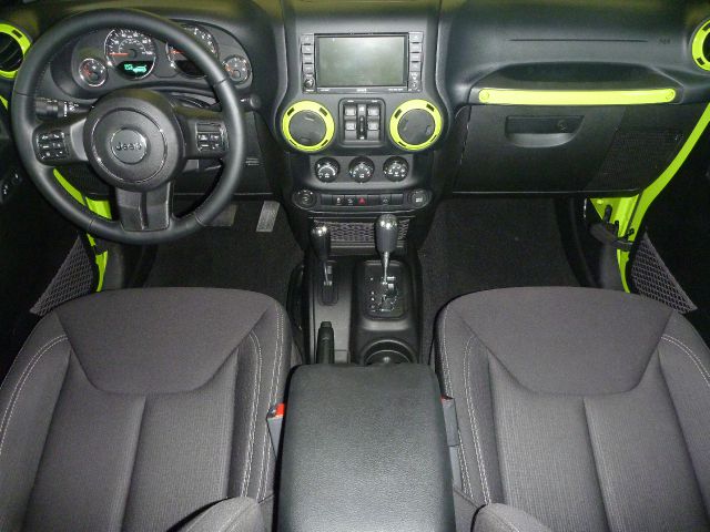 Jeep Wrangler 2013 photo 1