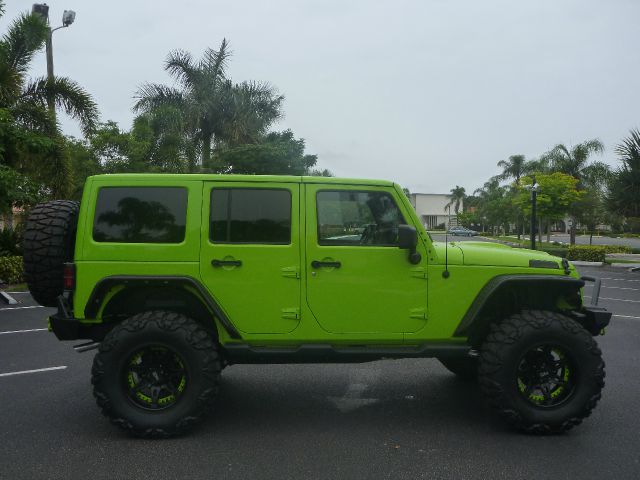 Jeep Wrangler 2013 photo 12