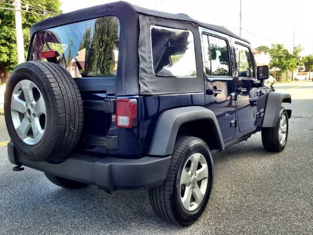 Jeep Wrangler 740il Navigation SUV