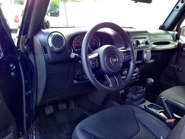 Jeep Wrangler 2013 photo 2