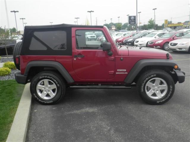 Jeep Wrangler 2013 photo 1