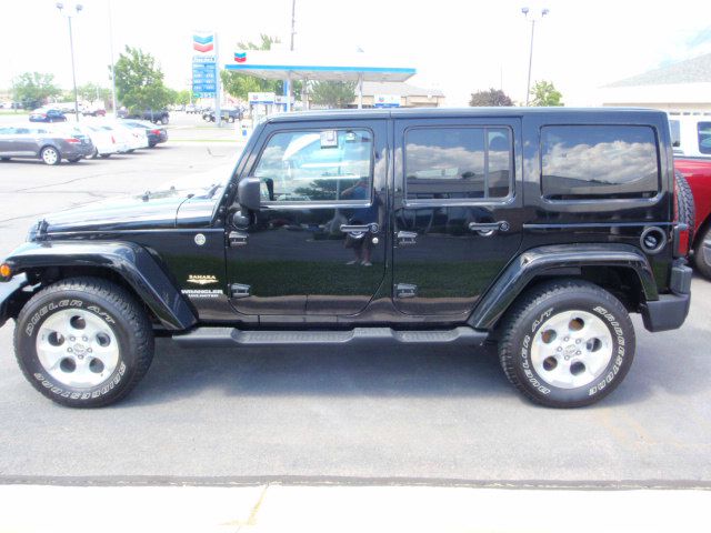 Jeep Wrangler 1500 Extended Cargo Clean SUV