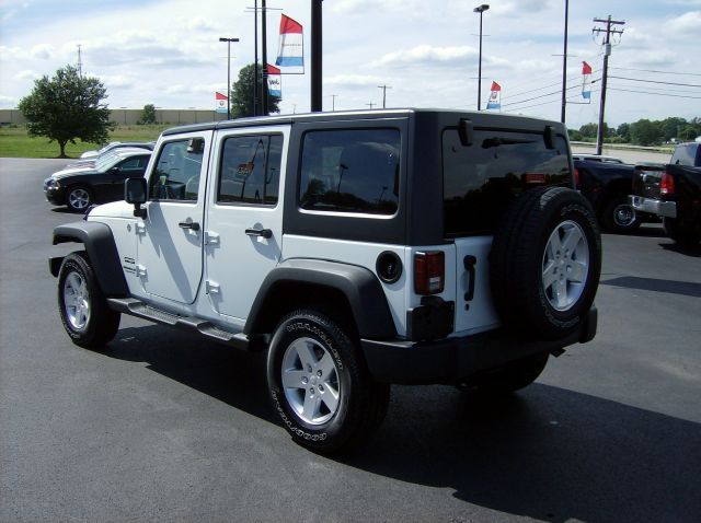 Jeep Wrangler 2014 photo 1