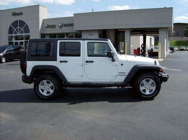 Jeep Wrangler 2014 photo 4