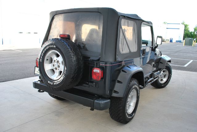 Jeep Wrangler Unlimited 2000 photo 2