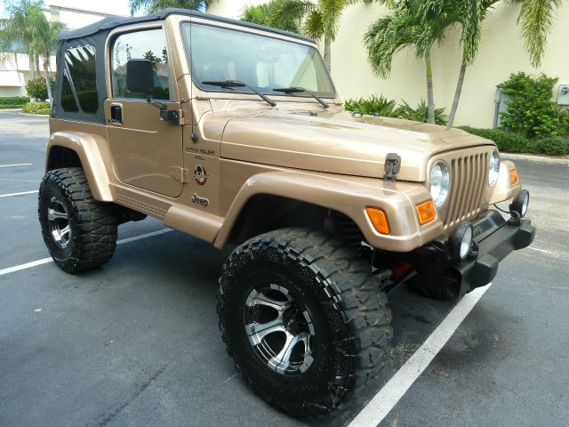 Jeep Wrangler Unlimited 2000 photo 2