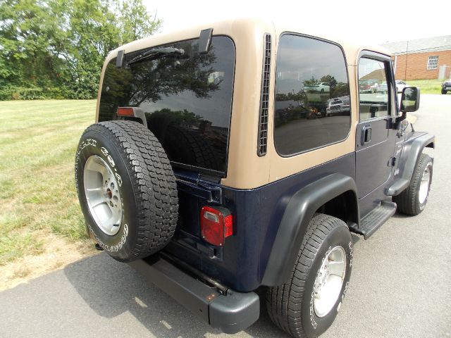 Jeep Wrangler Unlimited 2000 photo 3