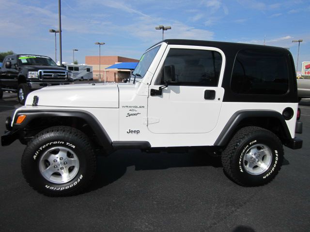 Jeep Wrangler Unlimited 2000 photo 2