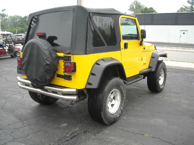 Jeep Wrangler Unlimited 2000 photo 2