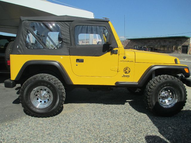 Jeep Wrangler Unlimited 2001 photo 2