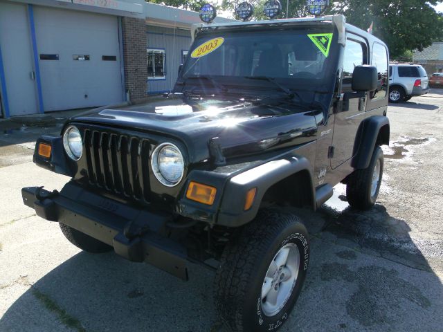 Jeep Wrangler Unlimited 2003 photo 2