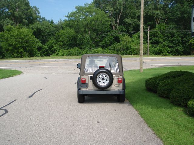 Jeep Wrangler Unlimited 2003 photo 2