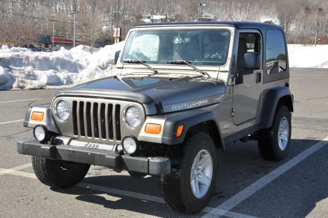 Jeep Wrangler Unlimited 2004 photo 2