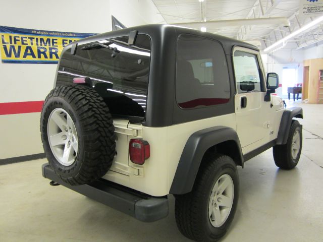 Jeep Wrangler Unlimited 2004 photo 2