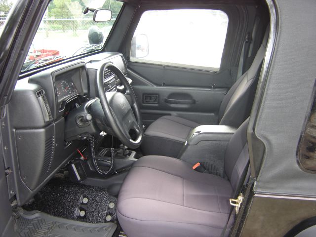 Jeep Wrangler Unlimited 2004 photo 2