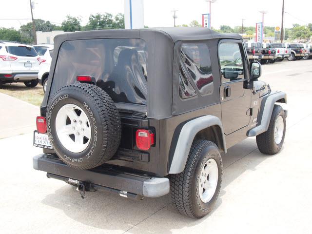 Jeep Wrangler Unlimited 2005 photo 2