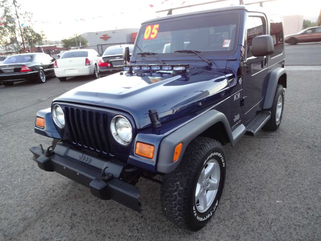 Jeep Wrangler Unlimited 2005 photo 2