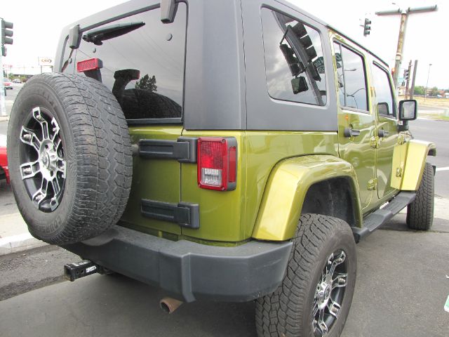 Jeep Wrangler Unlimited 1500 Extended Cargo Clean SUV