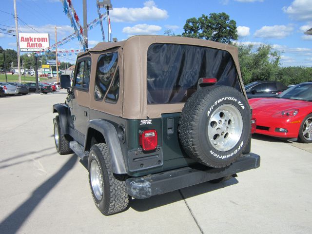 Jeep Wrangler Unlimited 1500 Extended Cargo Clean SUV