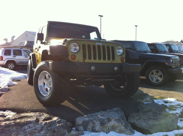 Jeep Wrangler Unlimited 1500 Extended Cargo Clean SUV