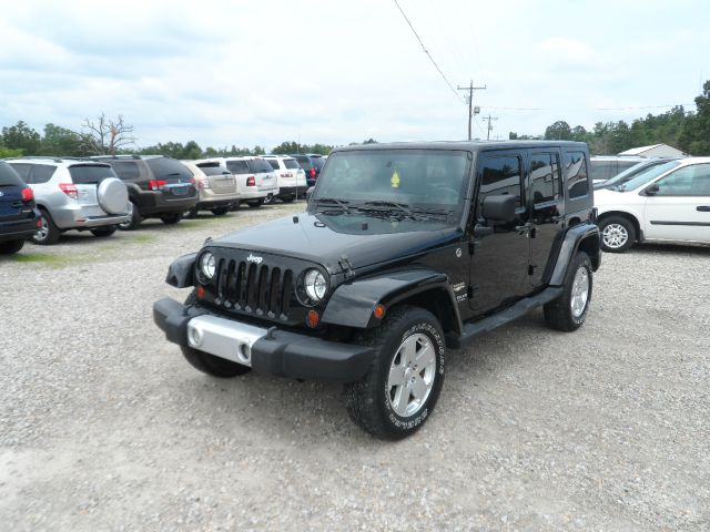 Jeep Wrangler Unlimited 1500 Extended Cargo Clean SUV