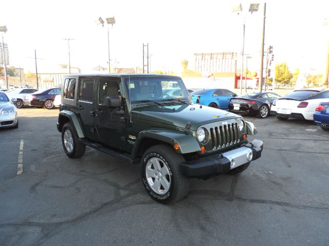 Jeep Wrangler Unlimited 1500 Extended Cargo Clean SUV