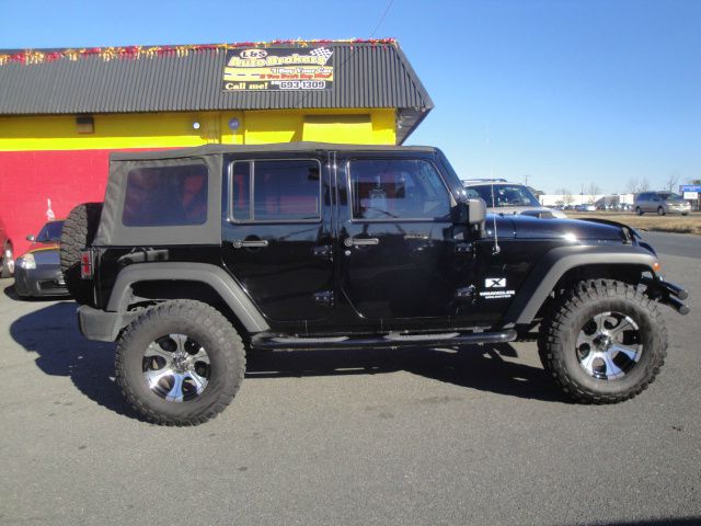 Jeep Wrangler Unlimited 2008 photo 2