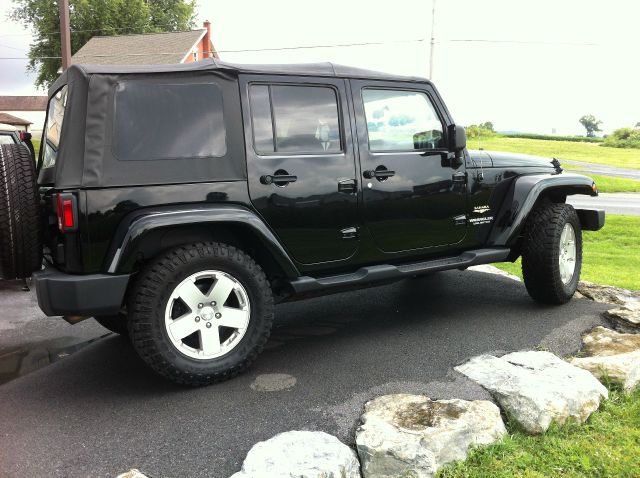 Jeep Wrangler Unlimited 2010 photo 3