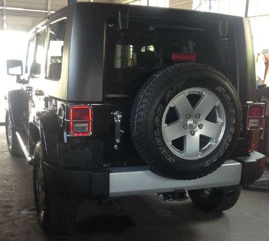 Jeep Wrangler Unlimited 2010 photo 3