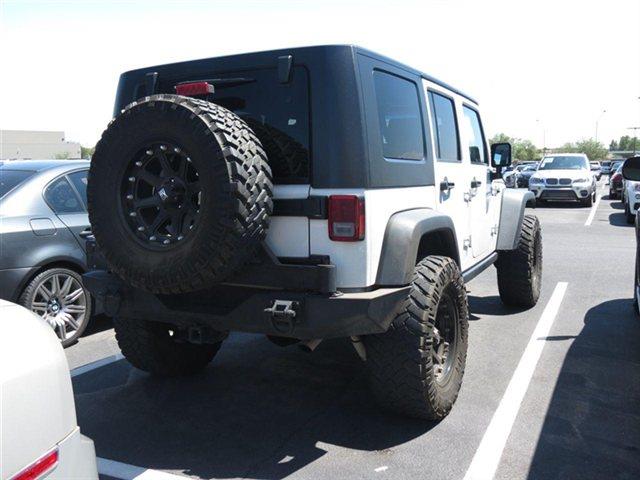 Jeep Wrangler Unlimited 2010 photo 4